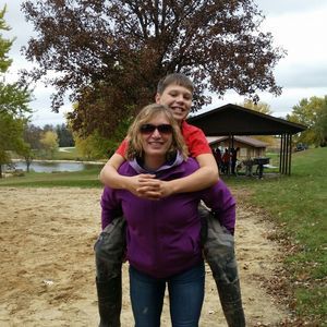 Meet your Posher, Traysa